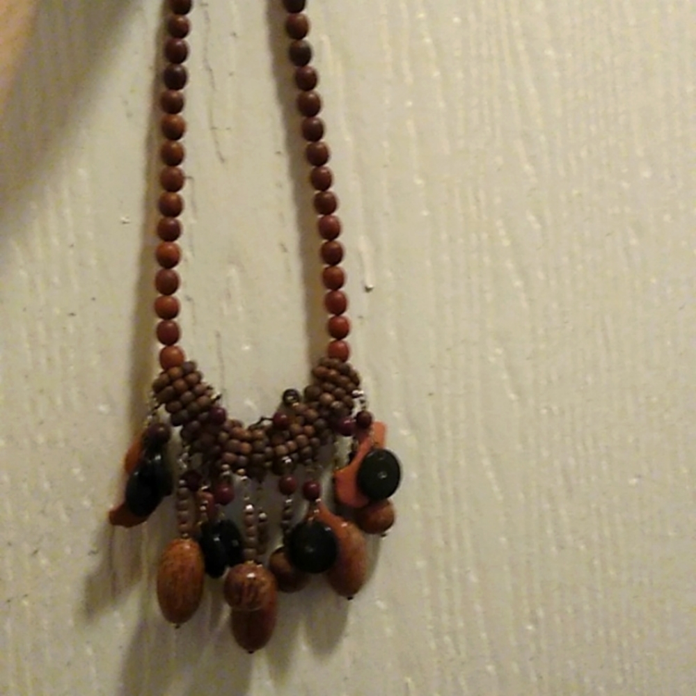 Unique Funky Wood Bead Necklace 🧿